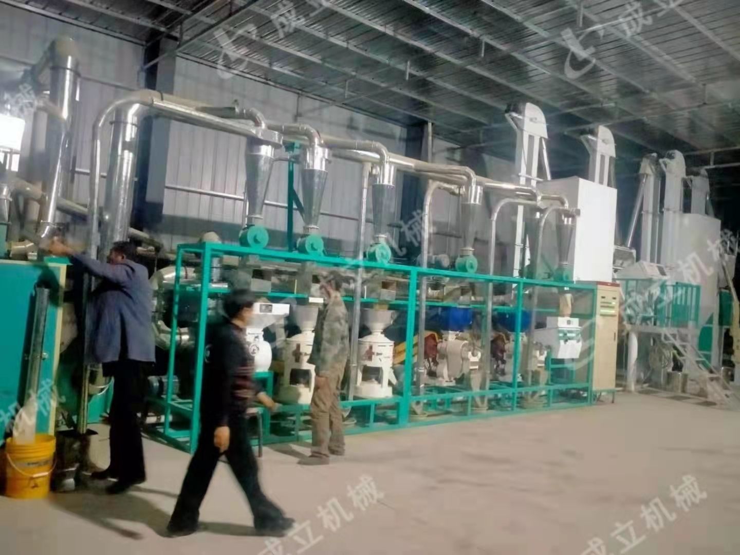 河南許昌用戶玉米加工設(shè)備運(yùn)行情況良好